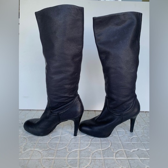Pre-Owned Black Enzo Angiolini EA Gibbons Boots, Size 8 - Picture 2 of 7
